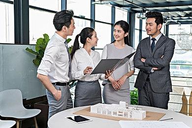 《原子之心》DLC3新角色预告 戴眼镜的红发美女